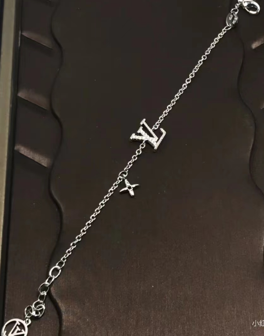 EXCLUSIVE | Mesmera-armbånd