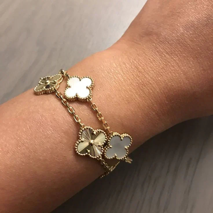 CLOVER | Hvidt-armbånd